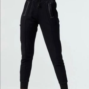 BLANC NOIR sweats/joggers